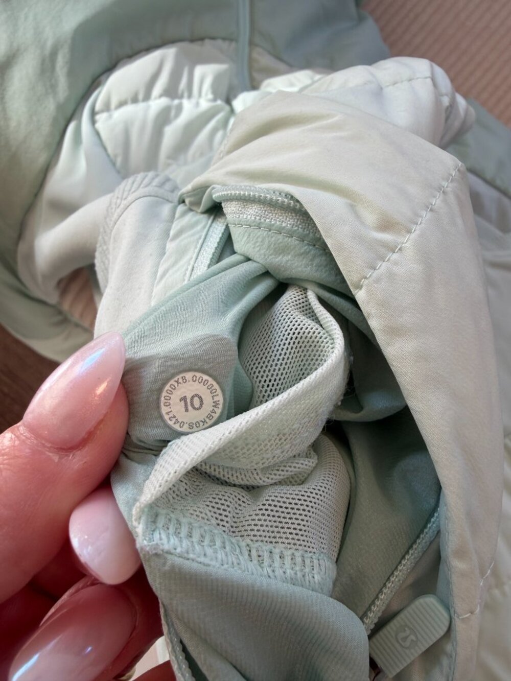 Lululemon Down For It All Jacket - Mint/Teal - Picture 5 of 6